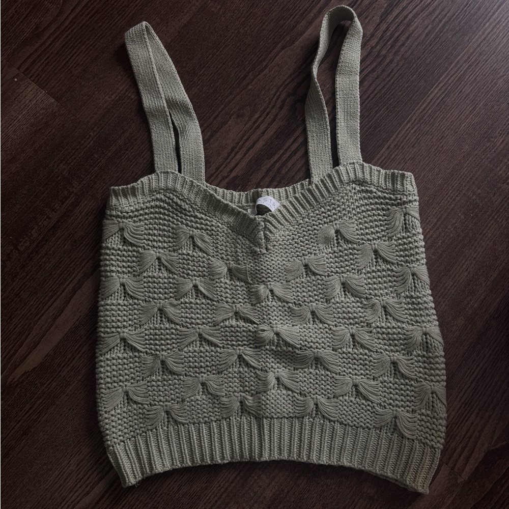 Cute green knitted crop top #croptop #knittedtop